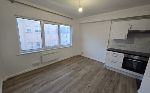 One Bedroom Apartment | To Let | St Helier – The Parade | Available Immediately