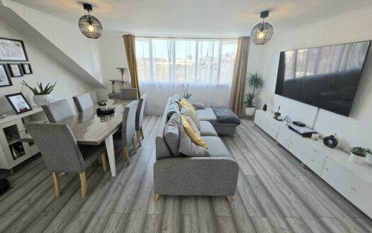 Three Bedroom Apartment | To Let | The Parade | Available from 27th May 2026